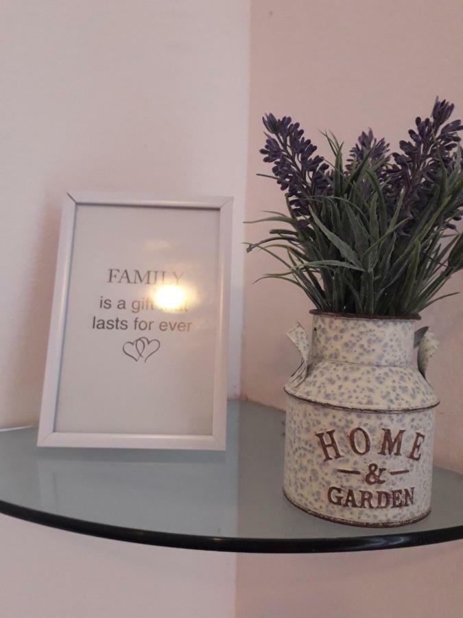 Apartman Lean Pula Exteriör bild