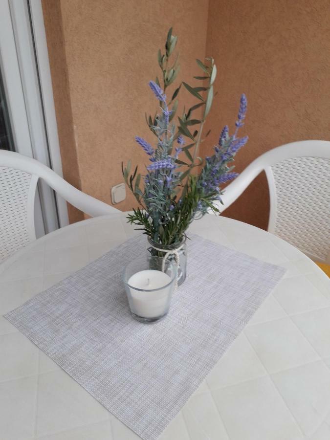 Apartman Lean Pula Exteriör bild